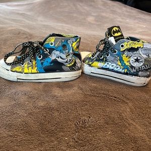 DC Batman Converse All Stars. Toddlers size 7.